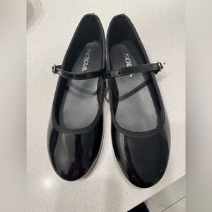 Mary Jane flats